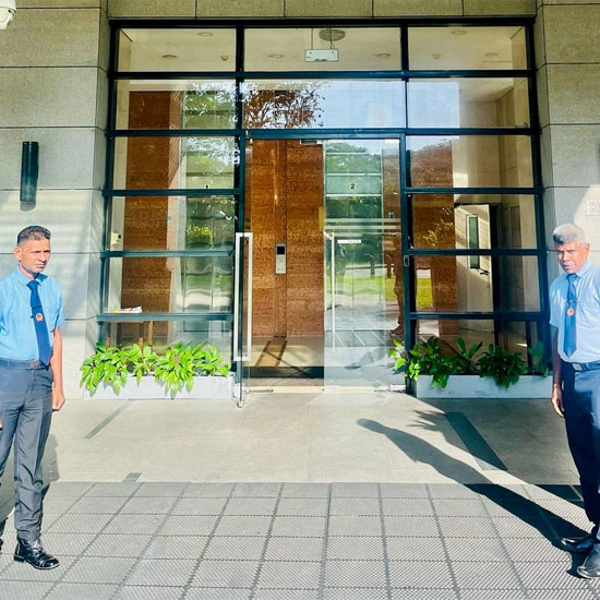 Royal Eagles Security Services (Pvt) Ltd is a premier security services provider based in Sri Lanka, committed to delivering top-tier security solutions to commercial, industrial, residential, and government establishments.