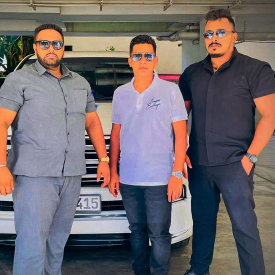 Royal Eagles Security Services (Pvt) Ltd is a premier security services provider based in Sri Lanka, committed to delivering top-tier security solutions to commercial, industrial, residential, and government establishments.