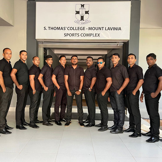 Royal Eagles Security Services (Pvt) Ltd is a premier security services provider based in Sri Lanka, committed to delivering top-tier security solutions to commercial, industrial, residential, and government establishments.